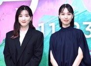 左から永野芽郁、戸田恵梨香。