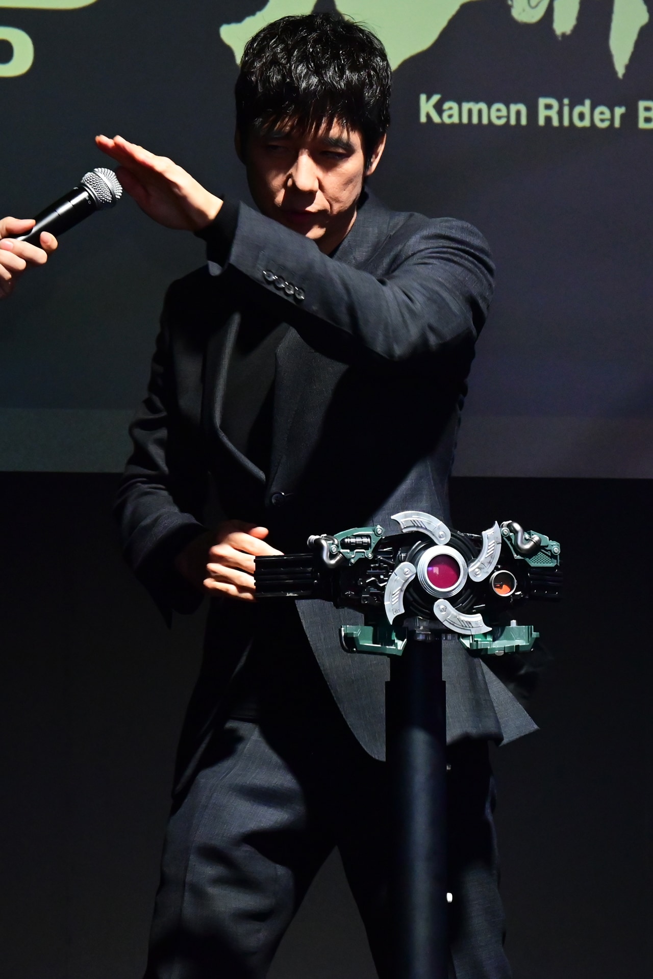 仮面ライダーBLACK SUN」西島秀俊「夢って叶うんだな」、変身ベルトの