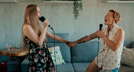 「カラオケパラダイス」