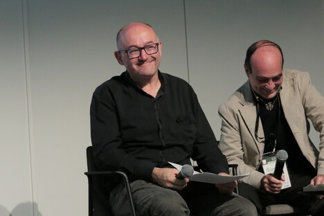 ホセ＝ルイス・レボルディノス（中央手前）