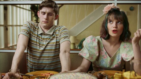 「恋人はアンバー」