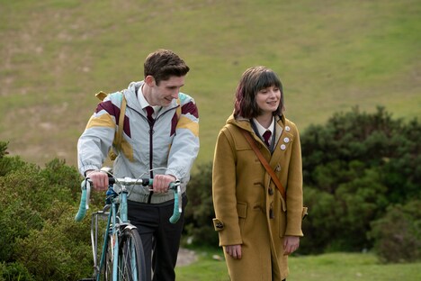 「恋人はアンバー」