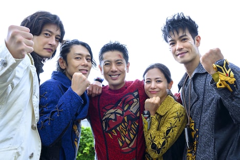 「爆竜戦隊アバレンジャー20th 許されざるアバレ」