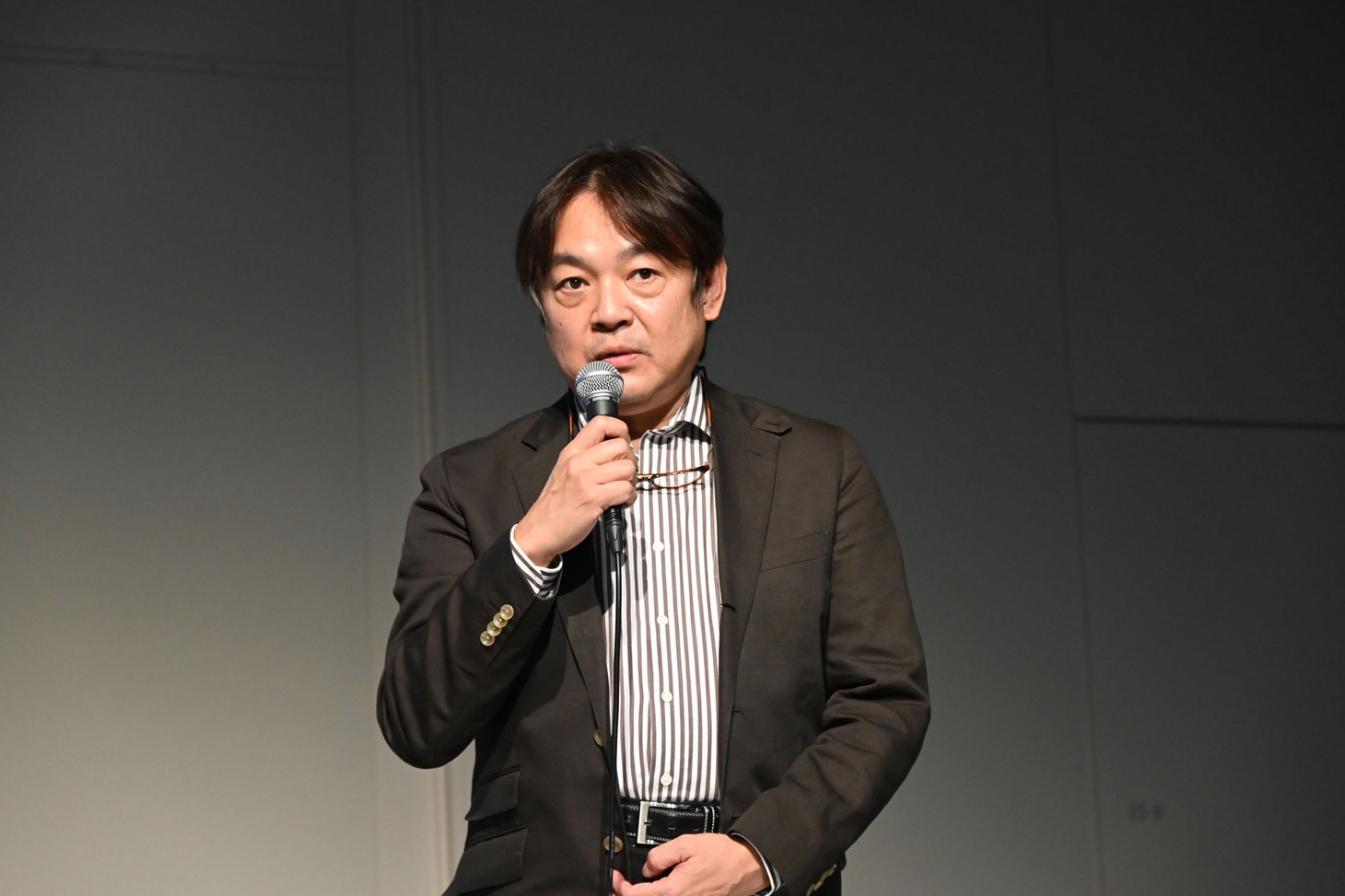 本木克英