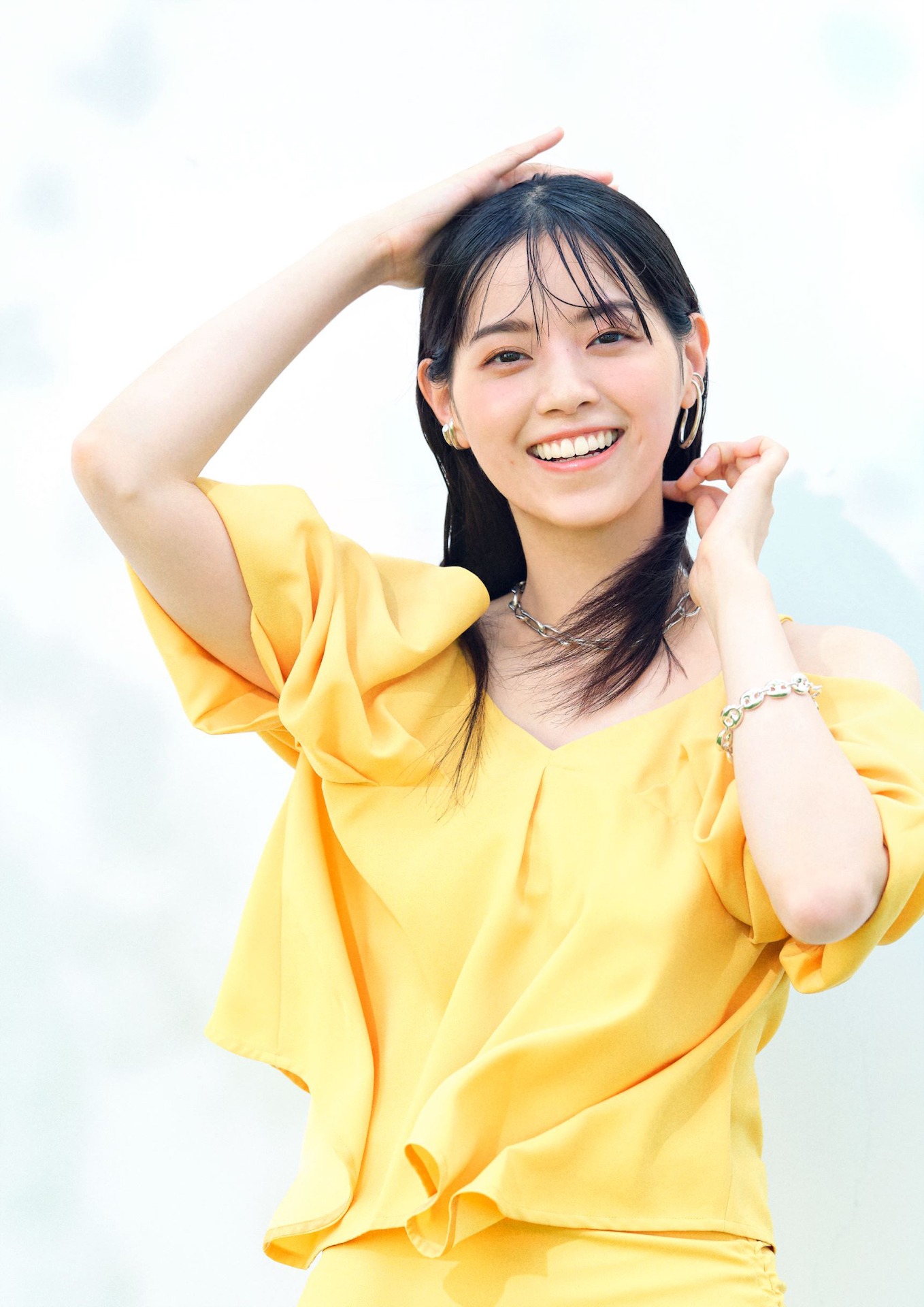 「西野七瀬カレンダー2023」のアザーカット。