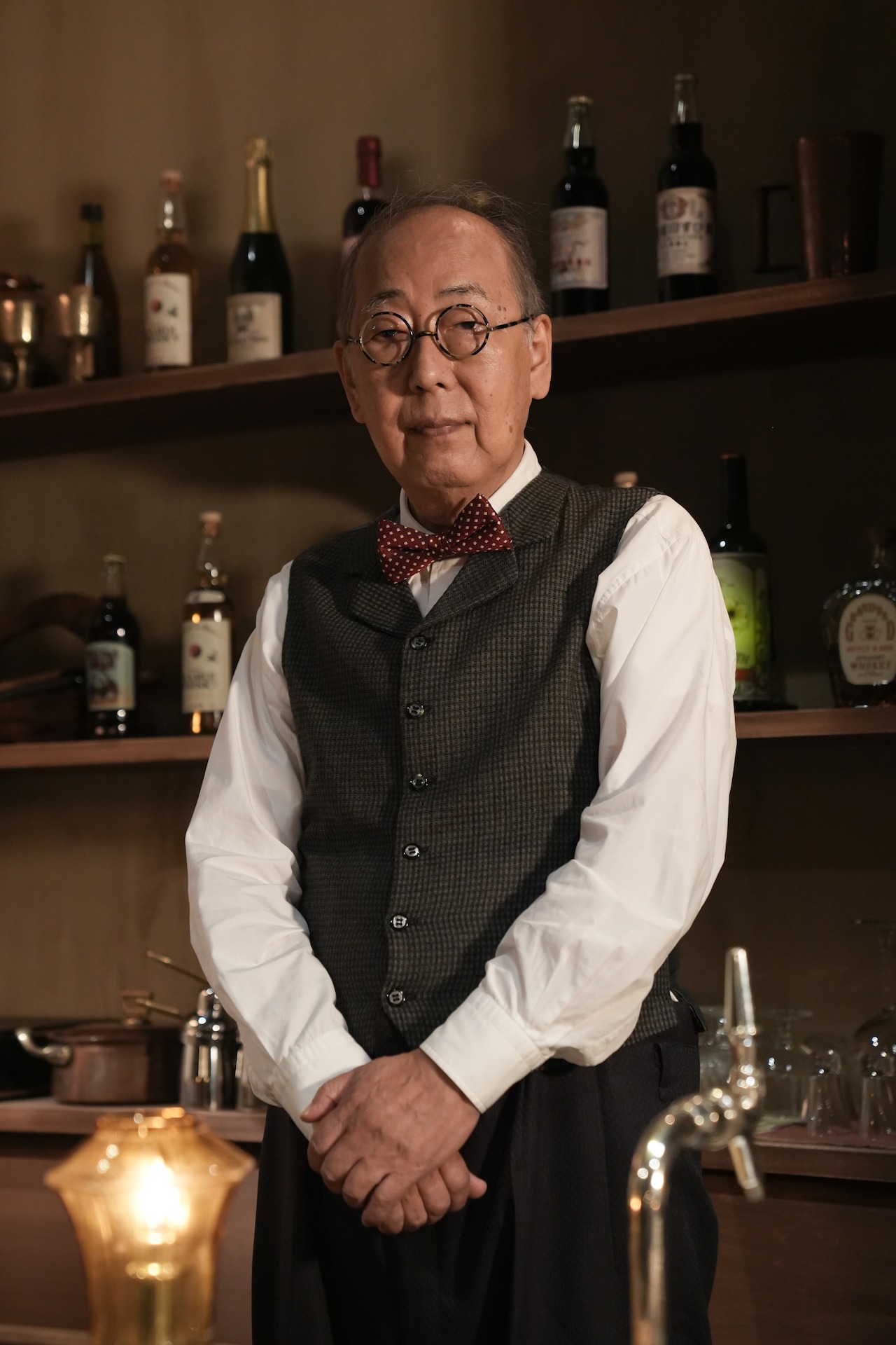 岸部一徳演じる伝兵衛。
