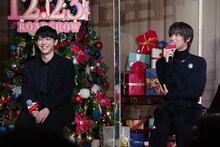 左から吉沢亮、中川大志。