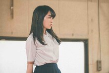 伊藤万理華演じる瀬尾。