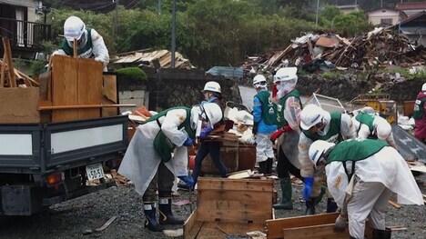 「ただいま、つなかん」 (c)2023 bunkakobo ＋ (c)加藤拓馬　