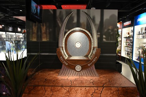 「ブラックパンサー・レガシー」トイサピエンス東京店内の様子。