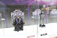「ブラックパンサー・レガシー」トイサピエンス東京店内の様子。