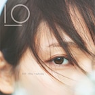 素の吉岡里帆がたっぷり!朝のベッドシーン、夕暮れの海も詰め込んだ写真集「日日」