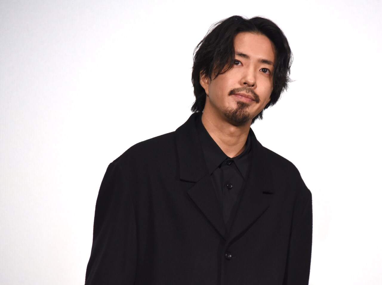 窓辺にて プレスシート☆稲垣吾郎 若葉竜也 倉悠貴 稲垣吾郎「窓辺にて」は宝物、共演した若葉竜也「肩をポンポン