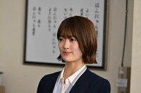 清水彩花役の樋口日奈。