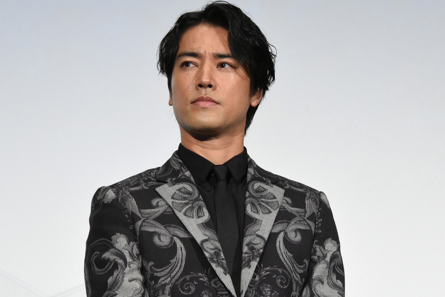 桐谷健太