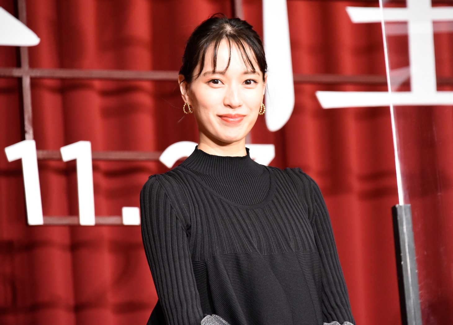戸田恵梨香