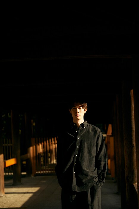 「宮沢氷魚 1st写真集(タイトル未定)」未収録アザーカット