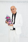 幸四郎の悪魔を抱く長谷川雅紀。