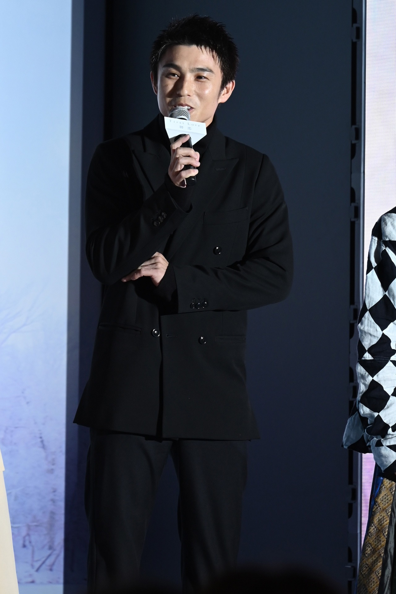 中尾明慶