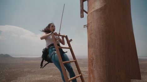 「FALL／フォール」