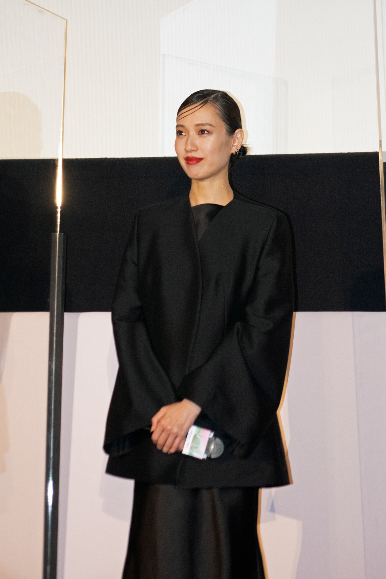 戸田恵梨香