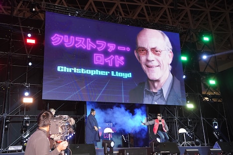 クリストファー・ロイドの「東京コミコン2022」セレブステージの様子。