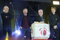 左からクリストファー・ロイド、ジェームズ・マカヴォイ、イアン・マクダーミド、ヘイデン・クリステンセン。