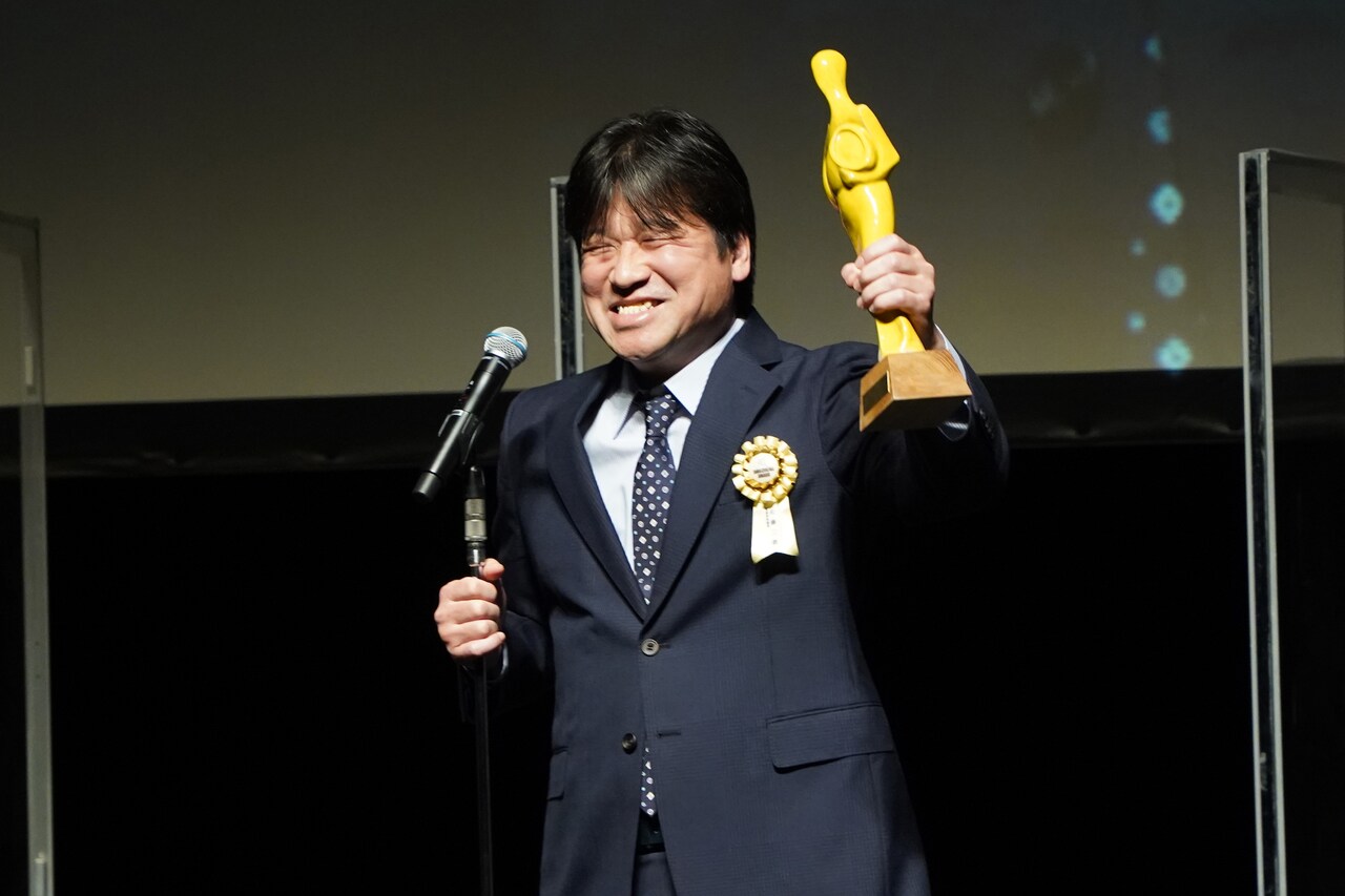 佐藤二朗「さがす」でTAMA最優秀男優賞に輝き「初めて褒められた」、松坂桃李も受賞