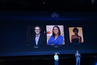 「ウィッシュ」監督・キャスト紹介の様子。