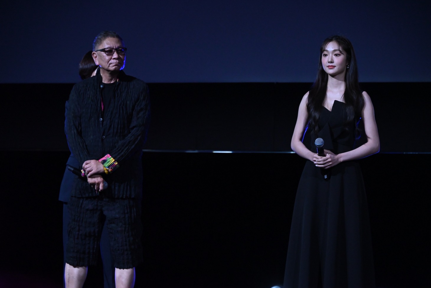 左から三池崇史、キム・へジュン。
