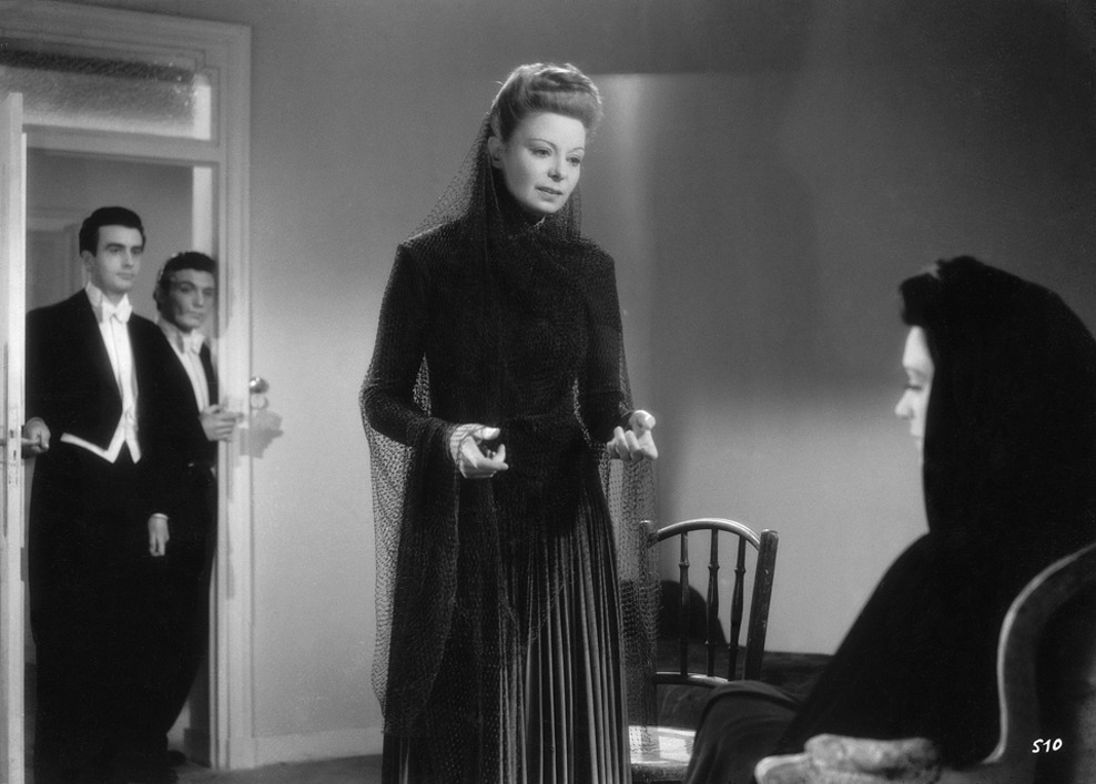 「ブローニュの森の貴婦人たち」 (c)1945 TF1 Droits Audiovisuels
