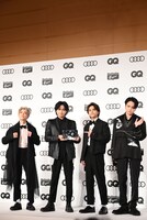 左から松島聡、中島健人、佐藤勝利、菊池風磨。