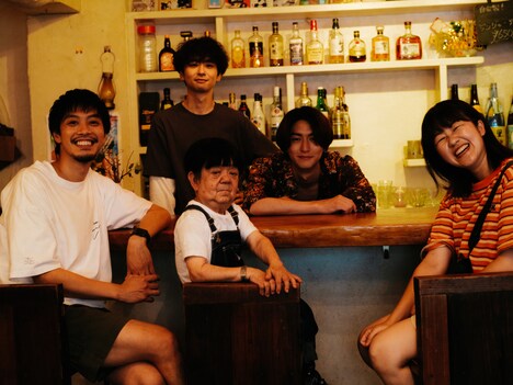 「よっす、おまたせ、じゃあまたね。」場面写真