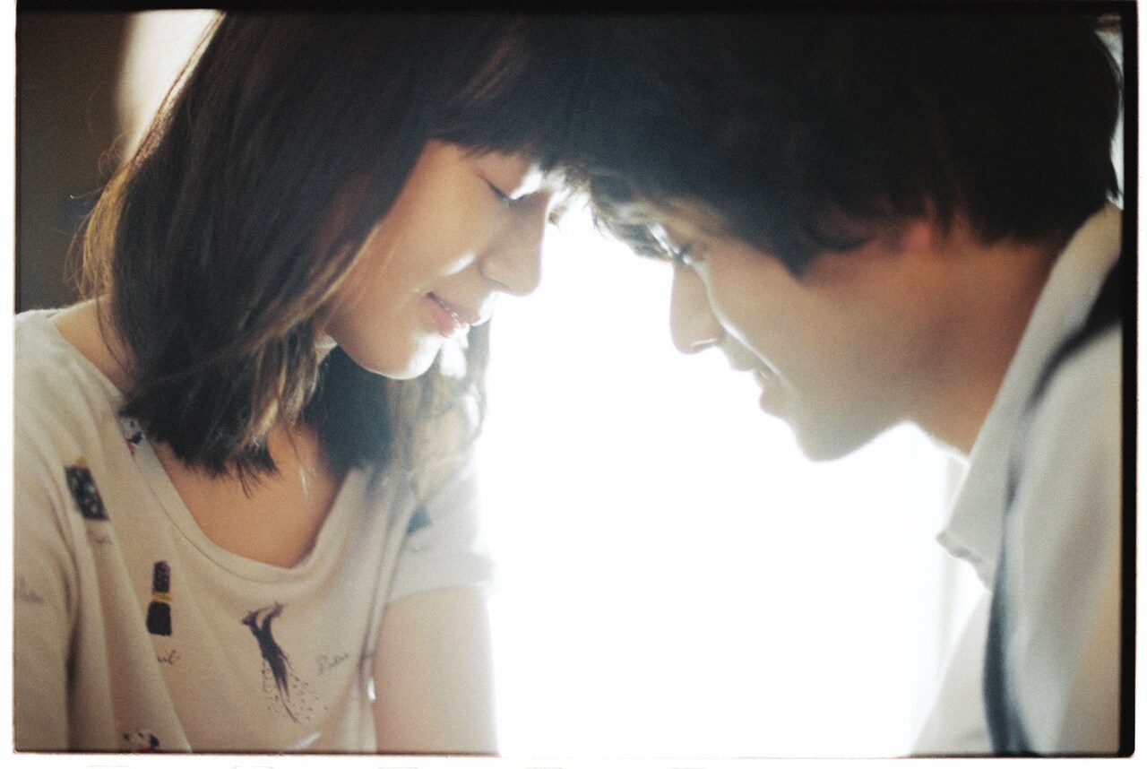 黒羽麻璃央と穂志もえか「生きててごめんなさい」撮影を振り返る、特報映像も解禁