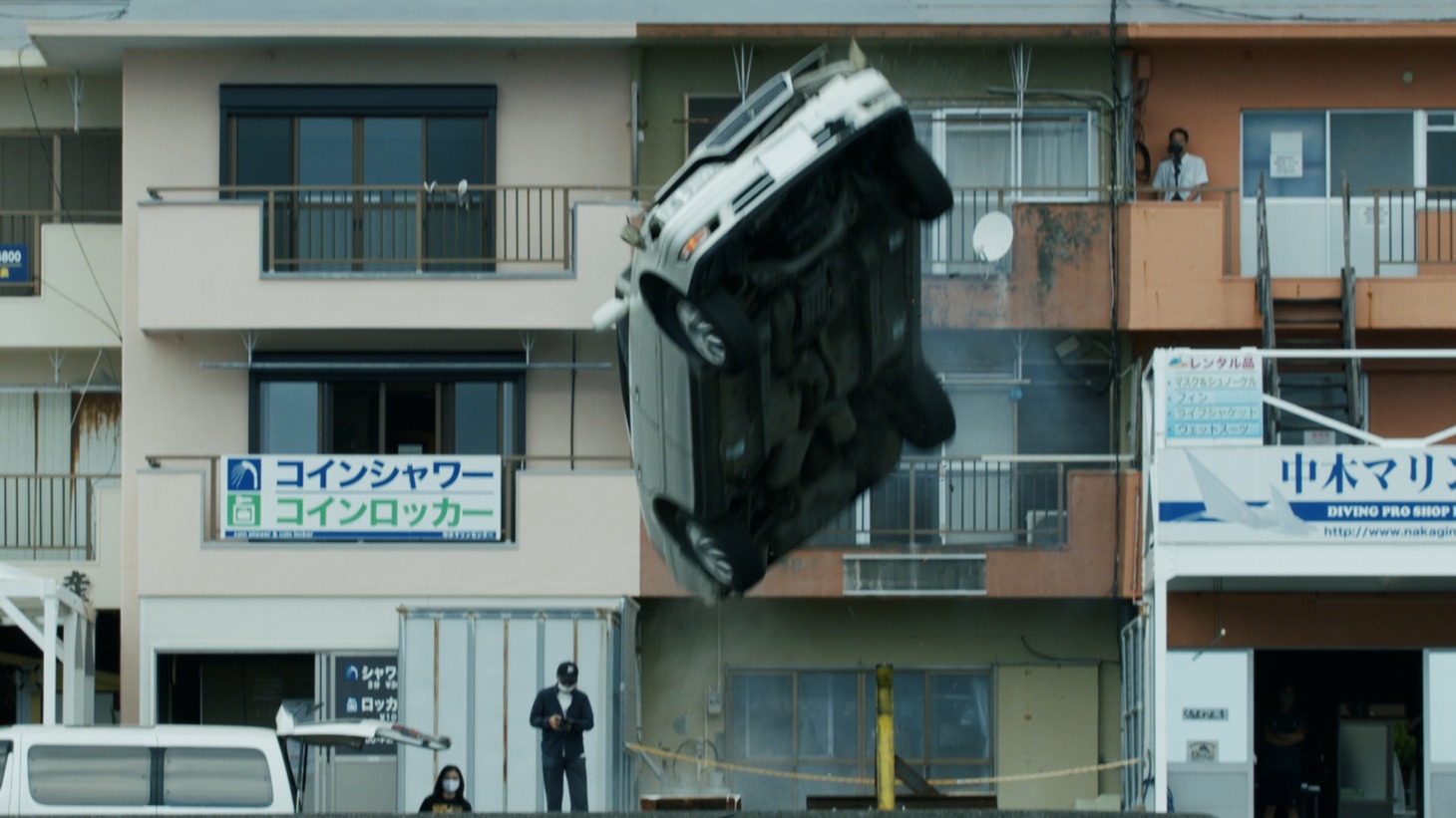「狼 ラストスタントマン」連続写真