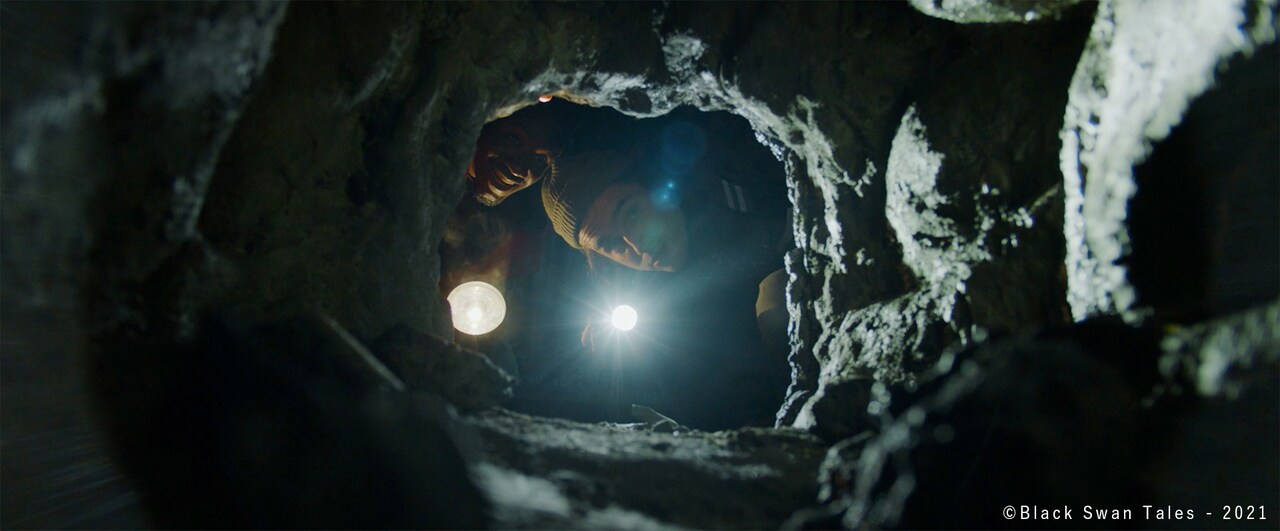 地下墓地を探検する若者たちの運命は…ホラー「カタコンブ」WOWOWで放送