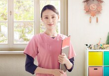 向山和樹役の栗山千明。