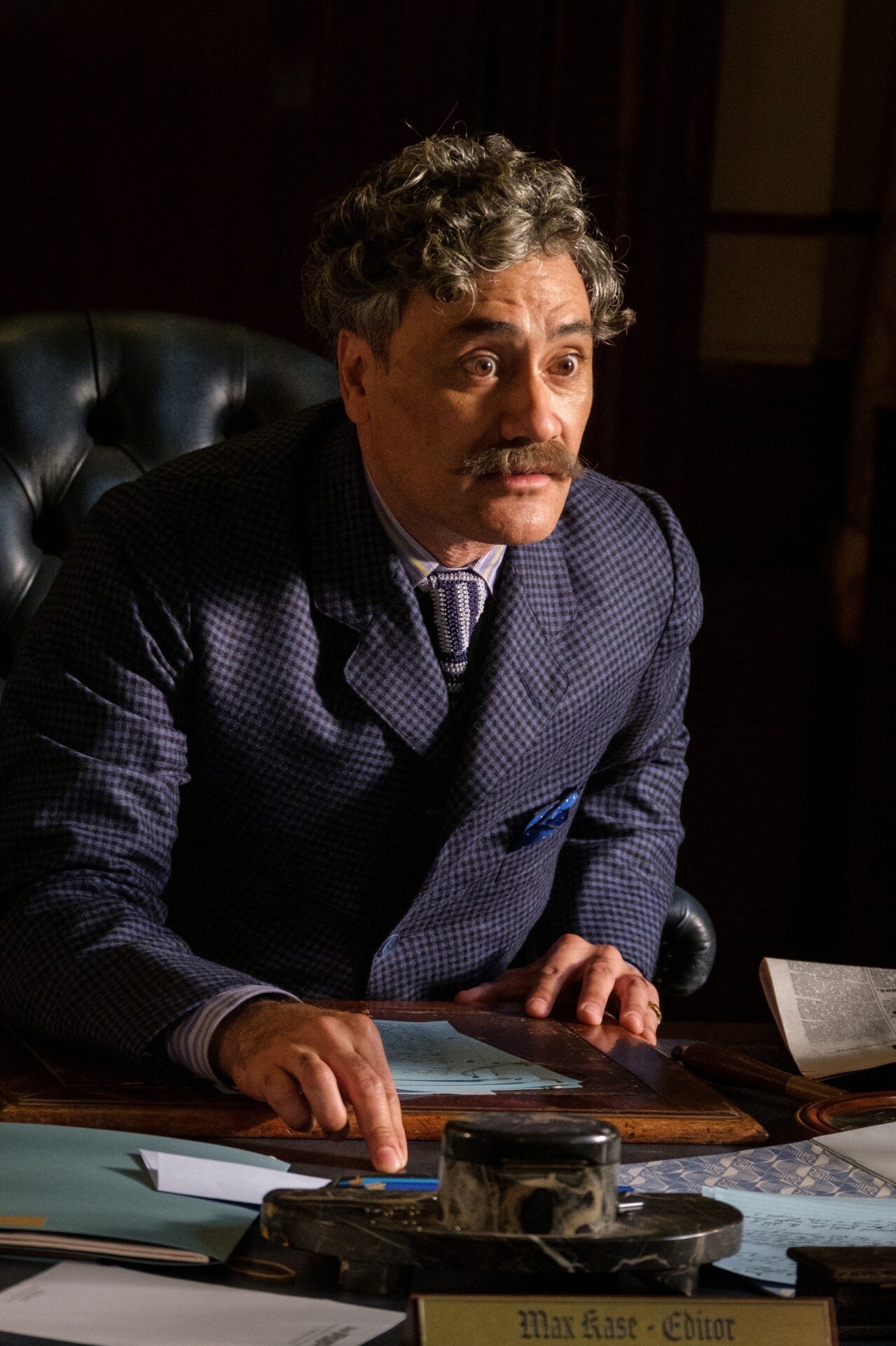 「ルイス・ウェイン」B・カンバーバッチとT・ワイティティの共演シーン公開