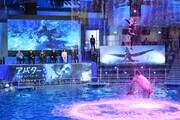 「アバター：ウェイ・オブ・ウォーター」イルカショーの様子。