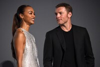 左からゾーイ・サルダナ、サム・ワーシントン。