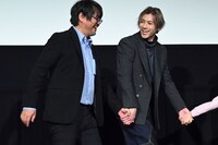 左から城定秀夫、山田裕貴。