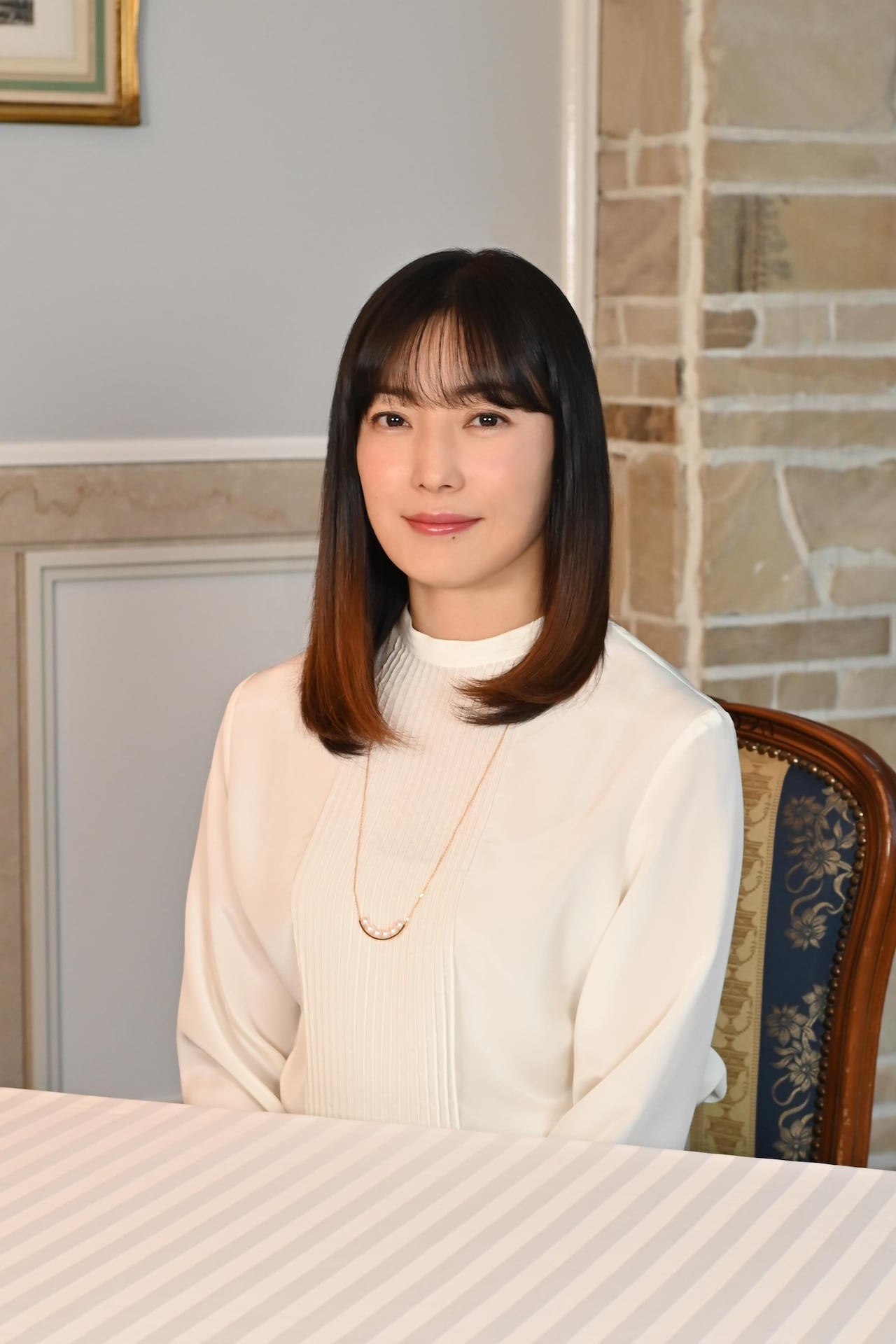 菅野美穂が「DOCTORS」SPで卓ちゃんとお見合い「いやいや、結婚相手には…」