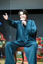 田中皇帝風の「ホウホウホウ」を披露した中川大志。