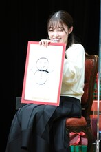 「子供が喜ぶ雪だるま」がテーマのイラストを描いた橋本環奈。