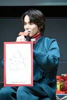 「子供が喜ぶ雪だるま」のイラストを描いた中川大志。