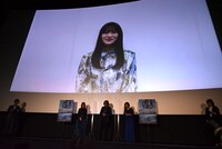 早見沙織からのメッセージ映像。