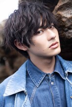 「前田拳太郎1st写真集 Awake」より。