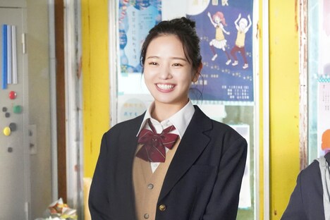 横田真悠演じる吉田美沙。