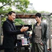 中井貴一×佐々木蔵之介「嘘八百」のメイキングカット到着、安田章大も捉える