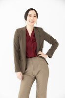 高円寺エリカ役の大谷麻衣。